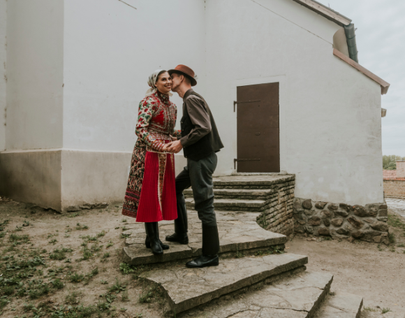 Párcserementes kalotaszegi táncoktatás középhaladó felnőtteknek Horányi-Pirók Pankával és Horányi Csabával - Intenzív Néptánc